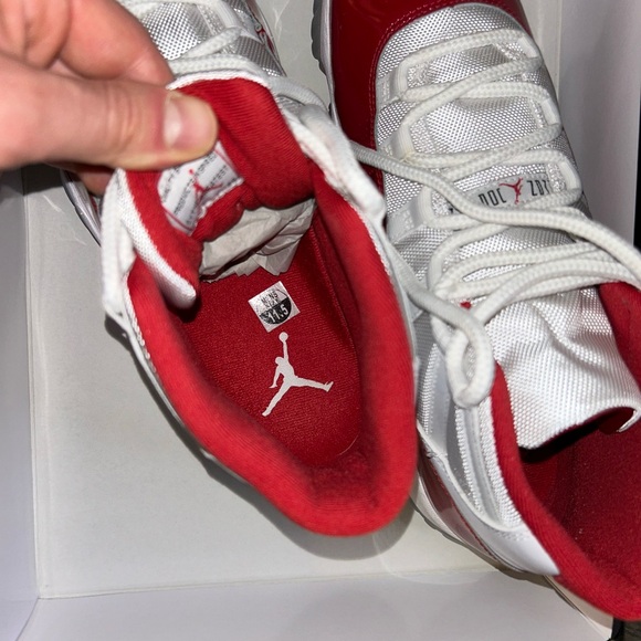 Men’s Air Jordan 11 Retro “Cherry” Size 11.5 - Picture 10 of 13